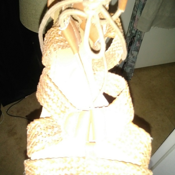 Sandals - Picture 5 of 6